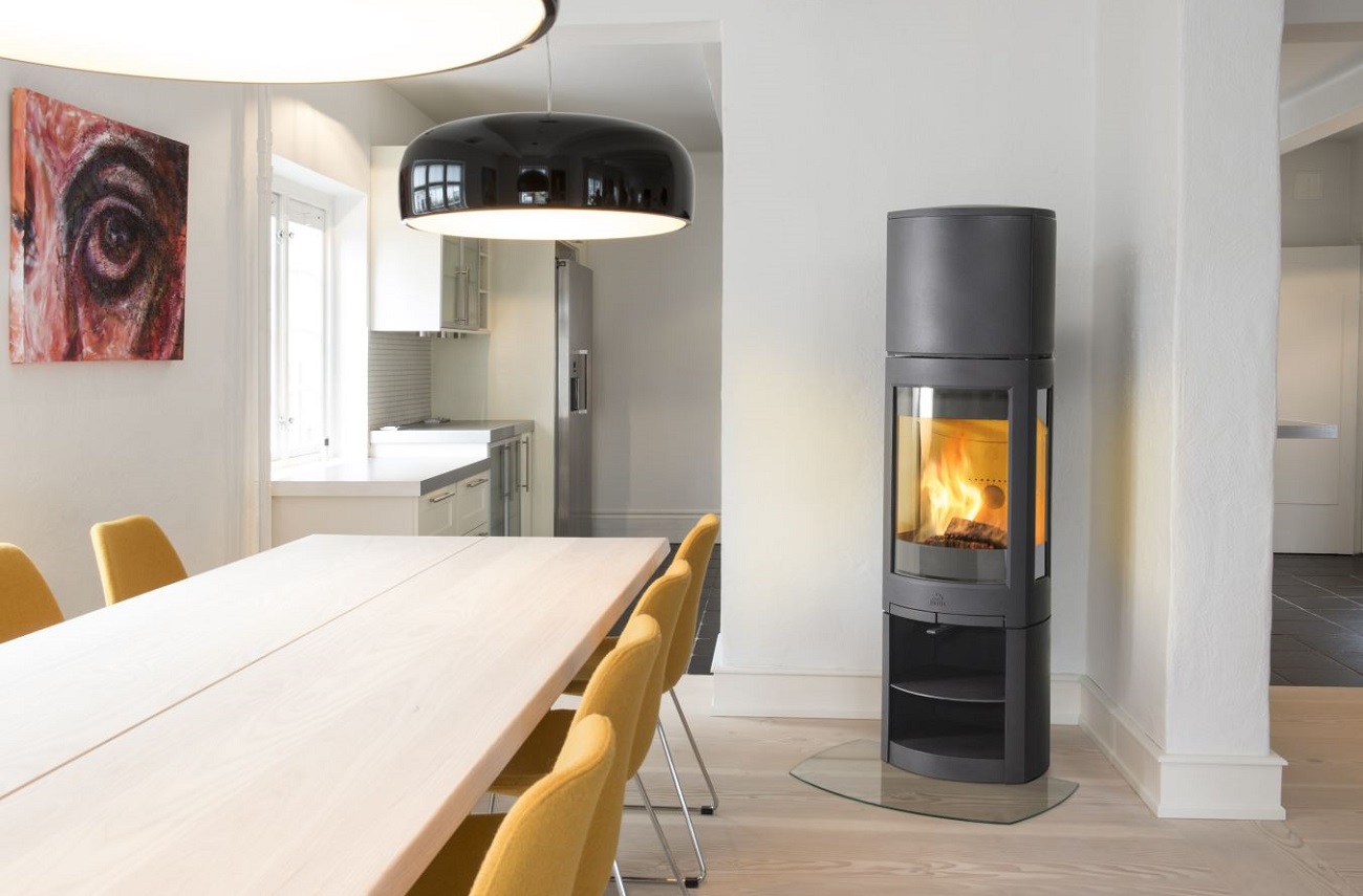 Poêle à bois et système d'accumulation de chaleur Jotul — free download