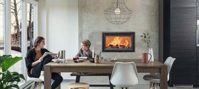 Cheminée rénovée dans un salon 